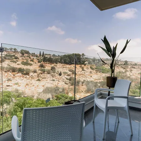 Holiday Home For Sunbathing By The Pool And Nights On The Balcony All Yours Appartamento
