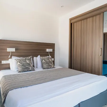 Appartamento Holiday Home For Sunbathing By The Pool And Nights On The Balcony All Yours *